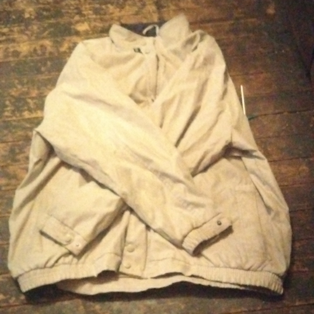 selling a khaki jacket